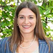 Psicologa con la conoscenza di inglese e francese ed esperienza con stranieri, effettua lezioni di italiano