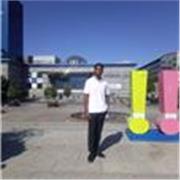 English tutor specializing in improving grammar and vocabulary skills