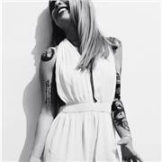 Profesora de Derecho Civil con 3 años de experiencia.