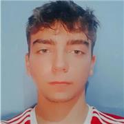 Me defino como un chico responsable y joven al que le gustaria poder ayudar a niños/as a que tengan un recorrido escolar mas facil y gratificante