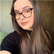 Professora de Alfabetização para crianças a partir dos 6 anos de idade