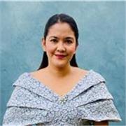 I am an experienced English language teacher that teaches primary and secondary students. 