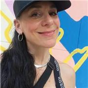 Clases para que aprendas a usar tu celular, las apps y hasta hablar con ChatGPT