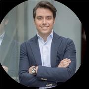 Profesor con 15 años de experiencia en finanzas corporativas, valoración de empresas, financiación estructurada, mercado de capitales, especializado en banca de inversión, con domicilio en Madrid.