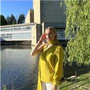 Estudiante filología inglesa imparte clases a primaria y la eso