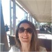 El francès es mi lengua materna. He vivido alli 48 años. Puedo dar clases a alumnos de primaria y de la eso