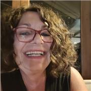 Unterrichte alle Fächer außer Chemie und Physik bis Klasse 10