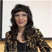 ¡Hola! Soy Carmen Martin. Tengo un Doctorado (PhD) en Lengua, Cultura y Literatura. Con más de 15 años de experiencia en enseñanza