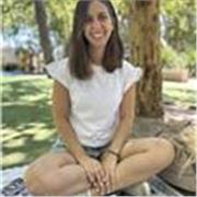 Profesora de español para niños y adolescentes. Soy docente del Nivel Primario, ofrezco este espacio para fortalecer el idioma