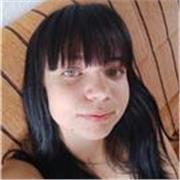 Profesora de manualidades, monitora, cuidadora infantil y juvenil.
