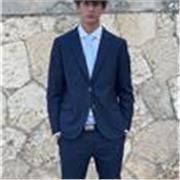 Entrenador de futbol especializado en niños pequeños o adolescentes 