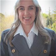 Insegnante della lingua russa (madrelingua), inglese e francese. Laurea magistrale