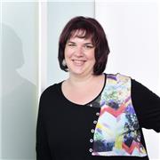 Dr. Tanja