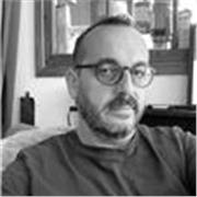 Bonjour, je suis formateur professionnel en Photoshop, InDesign, Illustrator, Dimension, Excel, Word, Powerpoint, mise en page