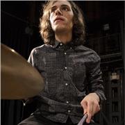 Baterista y Percusionista profesional da clases de música en Madrid a domicilio