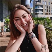 Laureata in economia offre ripetizioni in materia scientifiche e economiche