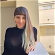 Profesora para apoyo escolar de niños y niñas de primaria y ESO. Tengo experiencia con alumnado con dificultades de aprendizaje. 