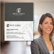 Profesional en  Justicia, actualmente ejerzo como Procuradora de los tribunales ,  y que mejor que enseñar el dia a dia .