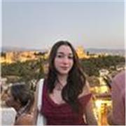 Profesora de inglés y de otras asignaturas dispuesta a transmitir todos mis conocimientos, principalmente de primaria y la ESO.