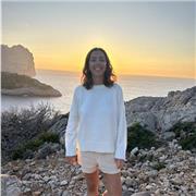 Profesora titulada en educación primaria con experiencia tantos dando clases particulares como en colegios