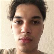 Estudiante con nivel alto de ingles