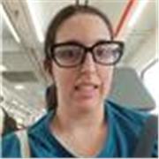 Professora de natación apta para alumnos de primaria.