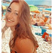 Offro ripetizioni e/o aiuto compiti individuali online o in presenza, per elementari e medie.