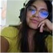 Profesora de inglés y matemática que imparte clases a niños de 5 a 10 años