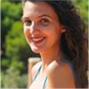 Titulada en inglés c1 tanto en EOI como en Cambridge. Puedo dar clase a niños o personas que quieran aprender inglés:)
