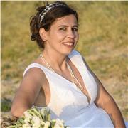 I am a Greek who lives in Kingston and I can help you learn Greek. Don't worry if you don't know a word. That's why I am here for