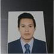 Profesor de Inglés imparte clases a niños (nivel básico)