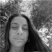 Profesora titulada en Diseño Gráfico, con más de 5 años de  experiencia, imparte clases de forma online.