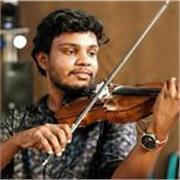 Western violin teacher with 6 years' teaching experience, offering engaging online and offline lessons for students of all ages 