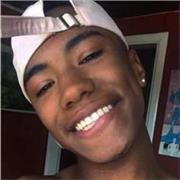 Soy un entrenador responsable, cercano y comprometido con el progreso de cada persona. Tengo experiencia guiando clases grupales e