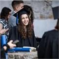 Ciao! sono maria, ho una laurea magistrale in lingue e se hai bisogno di imparare o migliorare il tuo inglese contattami!