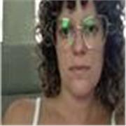 Profesora de pedagogía acta para todos los niveles.