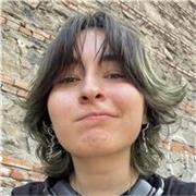 Professeur bilingue donne des cours aux étudiants intermédiaires et avancés (Améliorer prononciation, écriture et lecture)