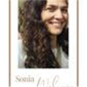 Licenciada en pedagogía. Experiencia coln diferentes grupos etarios. 