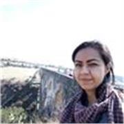 Maestra en historia del arte, disponible para apoyar en teoría y ejercicios prácticos