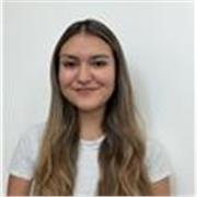 Maestra de psicología para todas adolescentes y demás edades 
