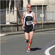 Allenatore e preparatore atletico per la corsa su strada , in montagna e su pista