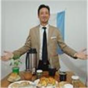 Profesor de español con experiencia en enseñanza para niños. Imparto clases completamente en español, trabajando a partir del cont