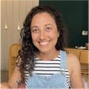 Cours de soutien, aide aux devoirs et discussions pour améliorer la pratique et l’aisance en anglais. Tout niveau/âge accepté :)
