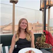 Étudiante en licence de Lettres Françaises qui offre des cours particuliers à Paris ou à distance !