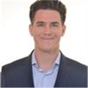 Profesor de cine especializado en la producción audiovisual tanto para cine, publicidad, documental o cualquier tipo de contenido.