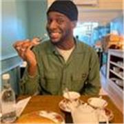 A native English speaker and avid reader. Excited about grammar and creative storytelling