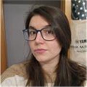 Soy profesora titulada con más de 10 años de experiencia impartiendo clases particulares y en escuelas de música