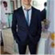 ¡Hola! Soy Jorge, profesor particular con nivel C1 certificado por Cambridge. Ofrezco clases dinámicas y adaptadas a cada alumno