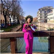 Vuoi imparare l'inglese, lo spagnolo o la lingua dei segni? oppure vuoi migliorare le tue capacità? Studia insieme a me!