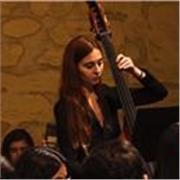 Contrabajista da clases de Contrabajo Clásico y Lenguaje Musical en Sevilla. Apto para todos los niveles.